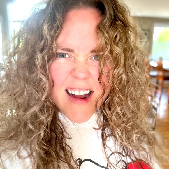 Meet your Posher, Holly - Picture 5 of 7